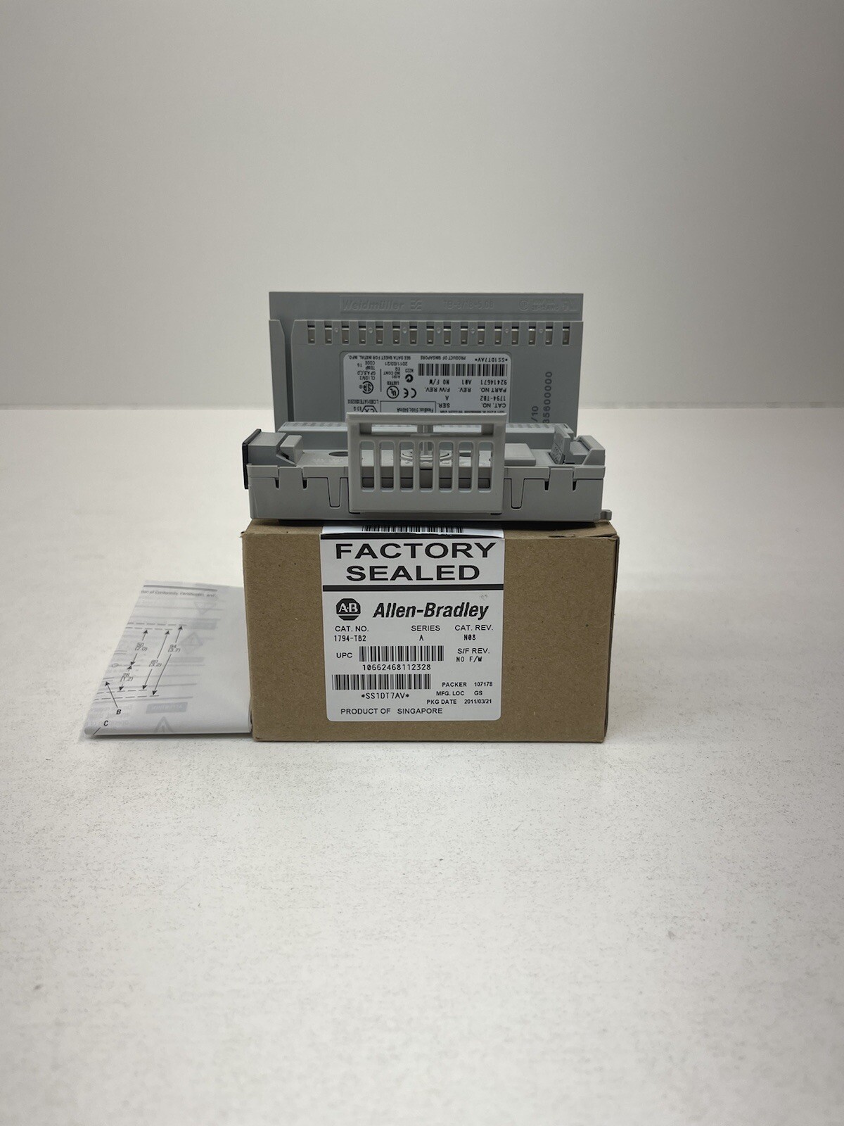 Allen Bradley 1749-TB2 Ser. A Terminal Base – New Open Box