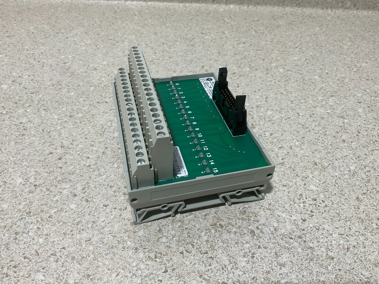Allen Bradley 1492-IFM20D120A-2 NEW