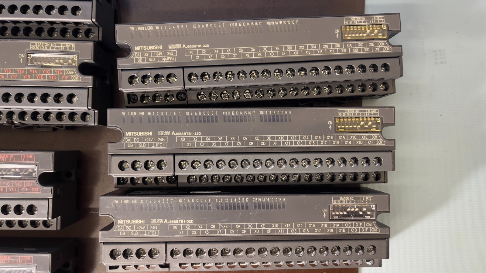 Lot of 7 Mitsubishi 3, AJ65SBTB1-32D/ 3, AJ65SBTB1-32T & 2 AJ65SBTB1-32DT MELSEC