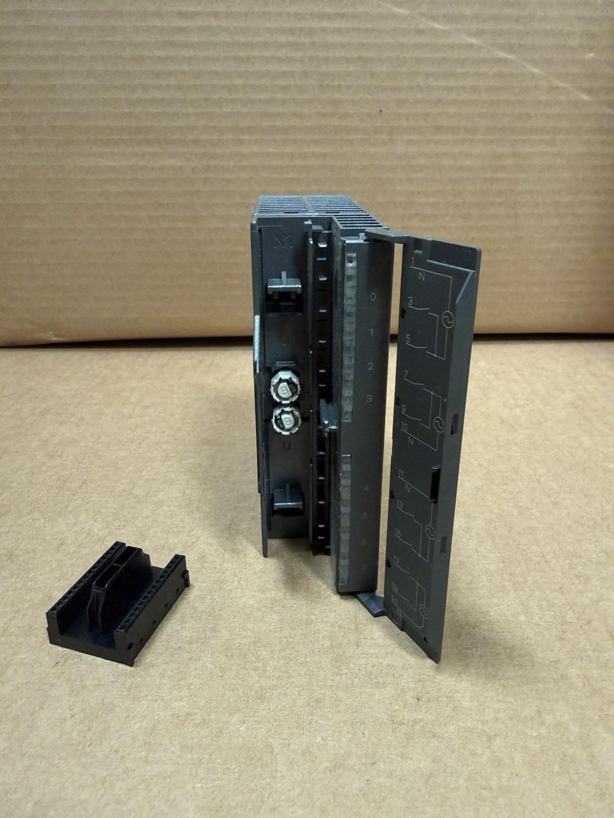 Siemens SIMATIC S7-300 SM321 Digital PLC Input Module 6ES7 321-1BH02-0AA0