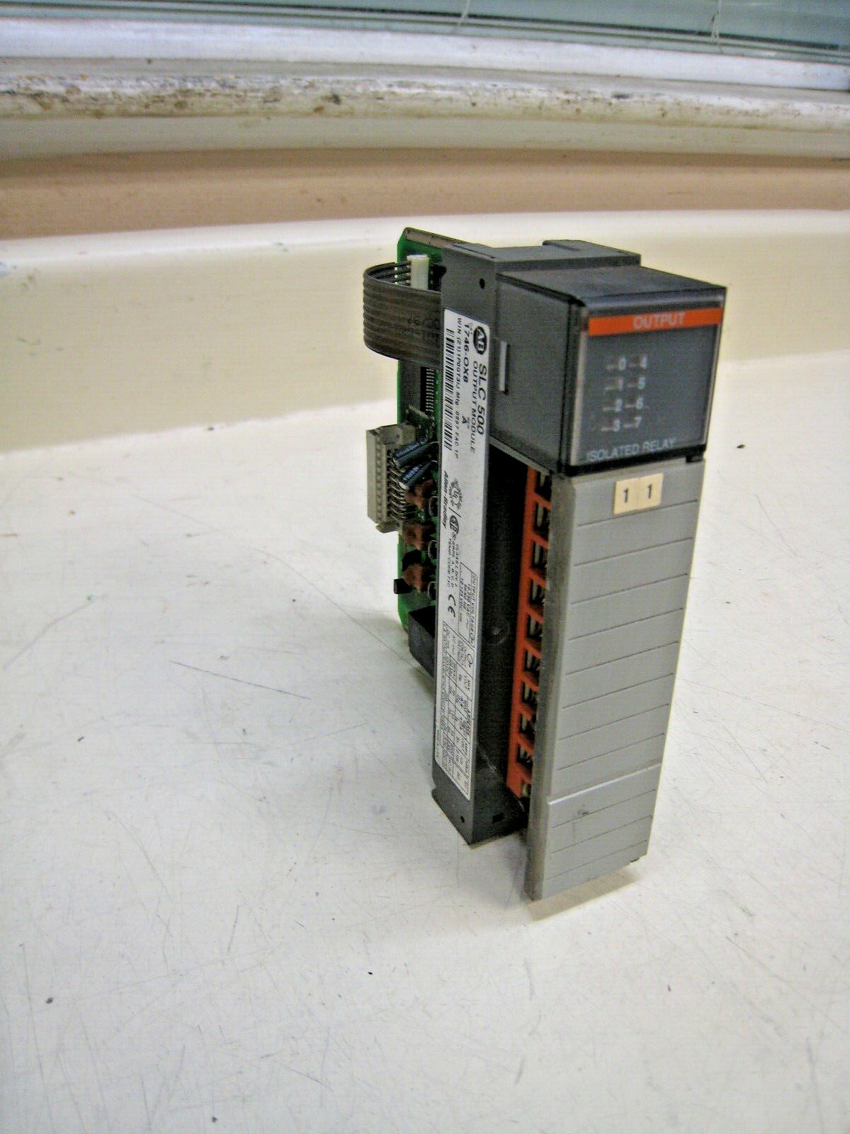 Allen Bradley 1746-OX8 Isolated Relay Ser A Output Module SLC 500 FREE SHIPPING