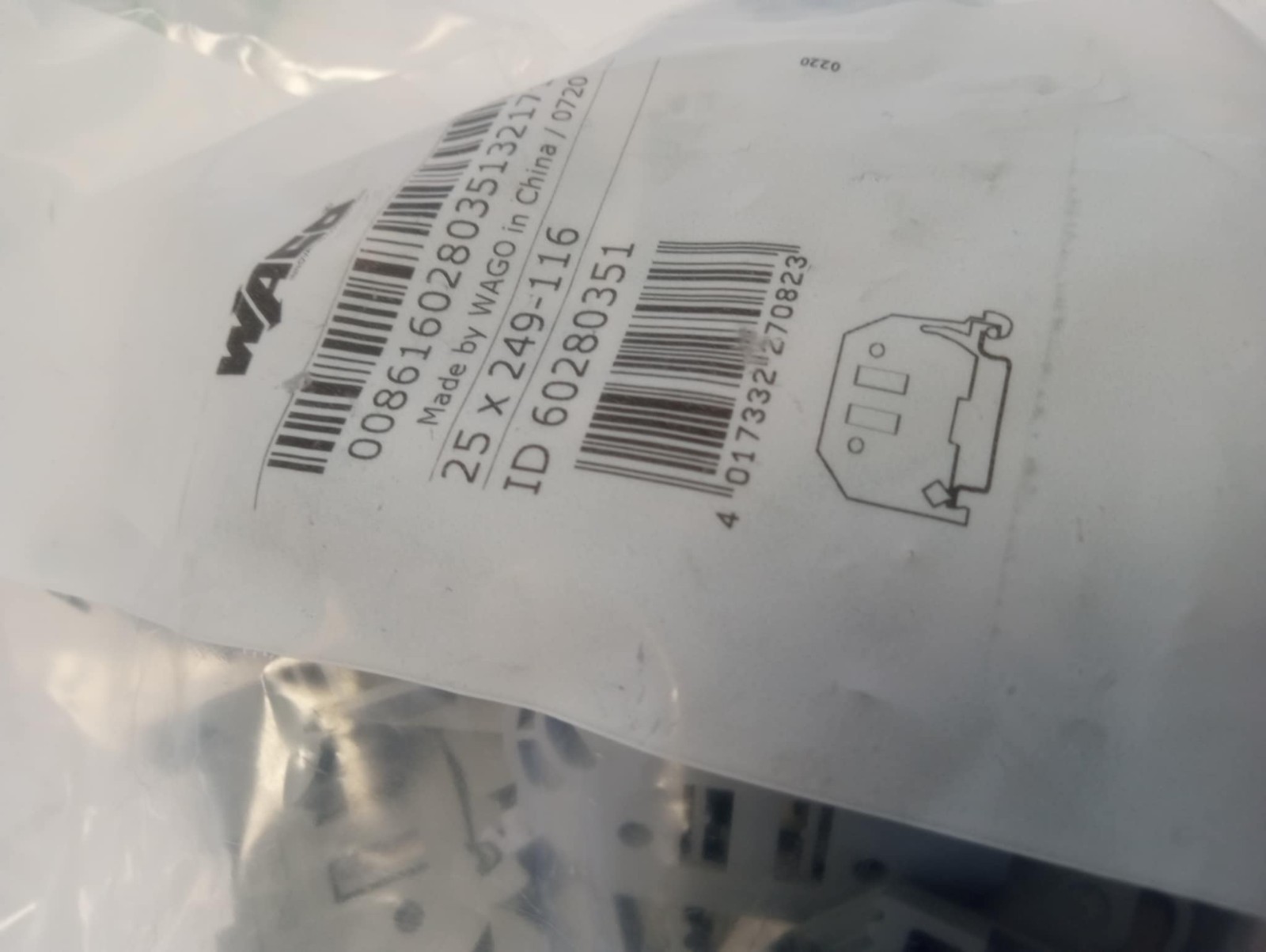 WAGO-249-116 Screwless end stop; 6 mm wide; for DIN-rail 35 x 15 and 35 x 7.5;