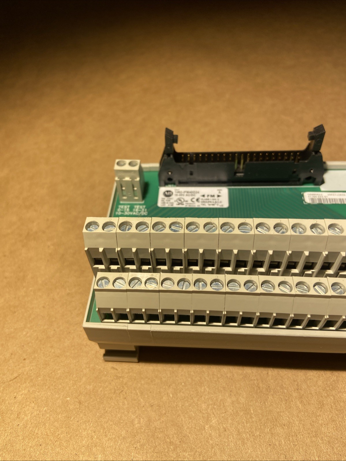 Allen Bradley 1492-IFM40D24 Series A Sensor Interface Module 10-30V AC/DC FM