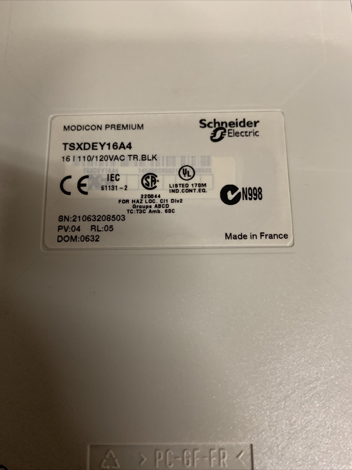 SCHNEIDER MODICON TSX-DEY-16A4 INPUT MODULE TSXDEY16A4 W/TSXBLY01