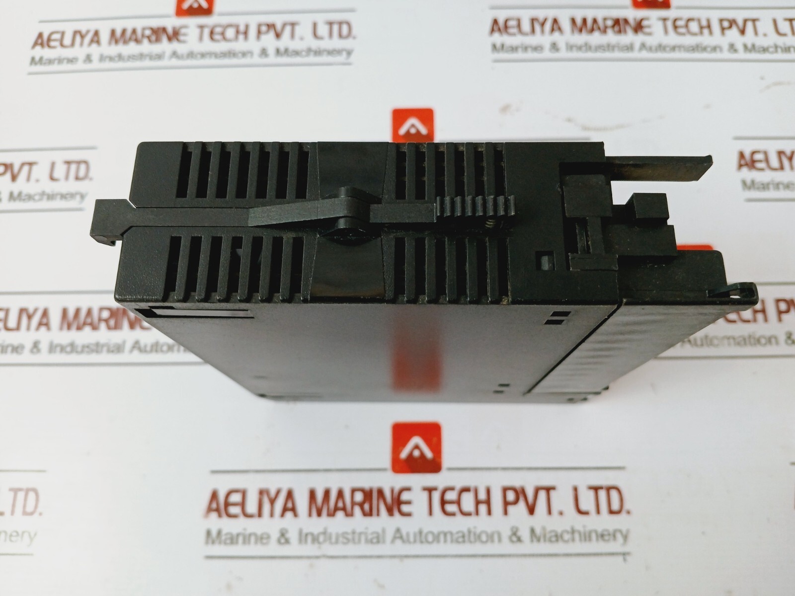 GE Fanuc IC693MDL646C Input Module 24VDC 16PT Pos/Neg, 002/0