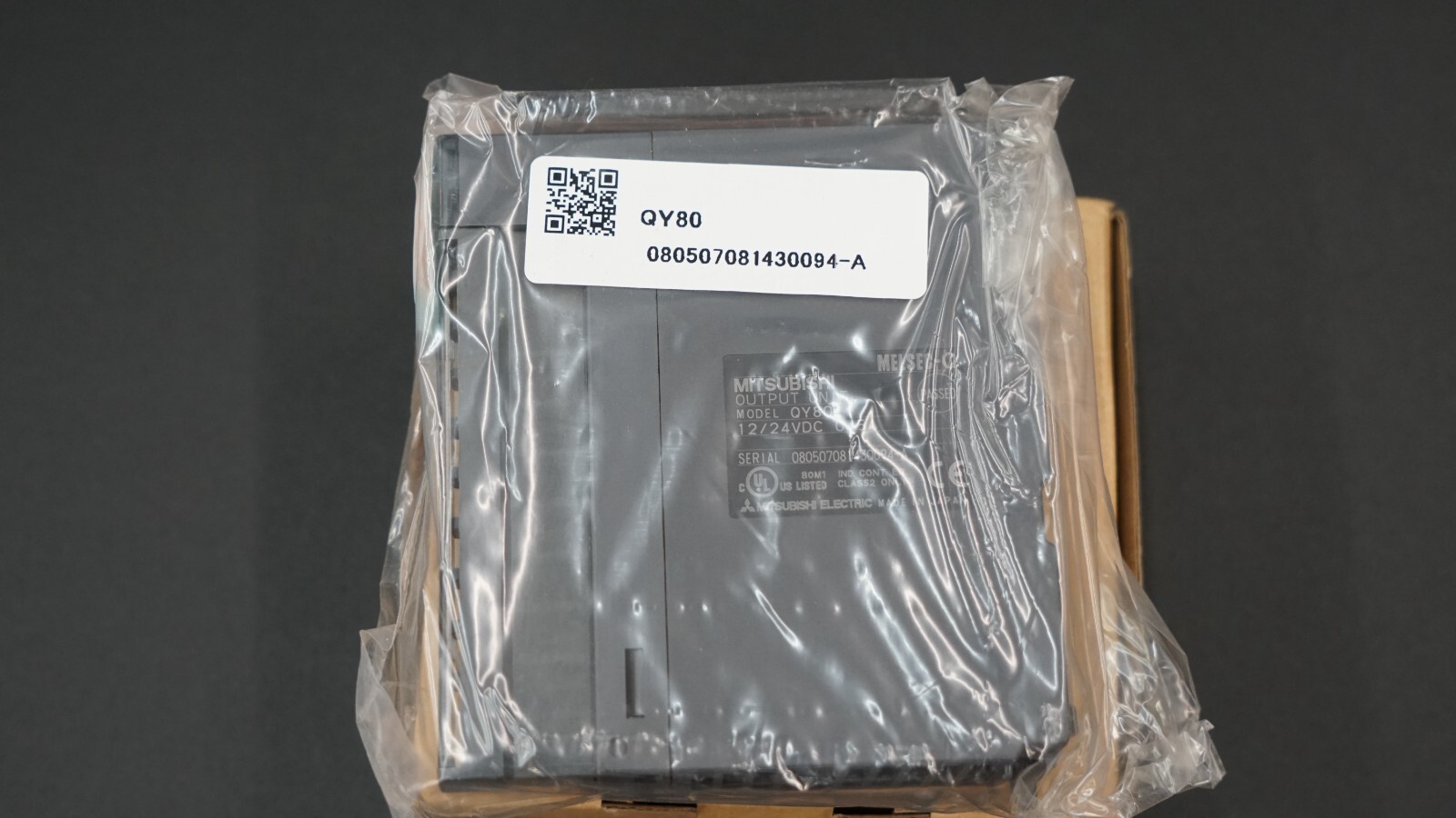 Mitsubishi Electric QY80 Digital Output PLC Module, 24VDC