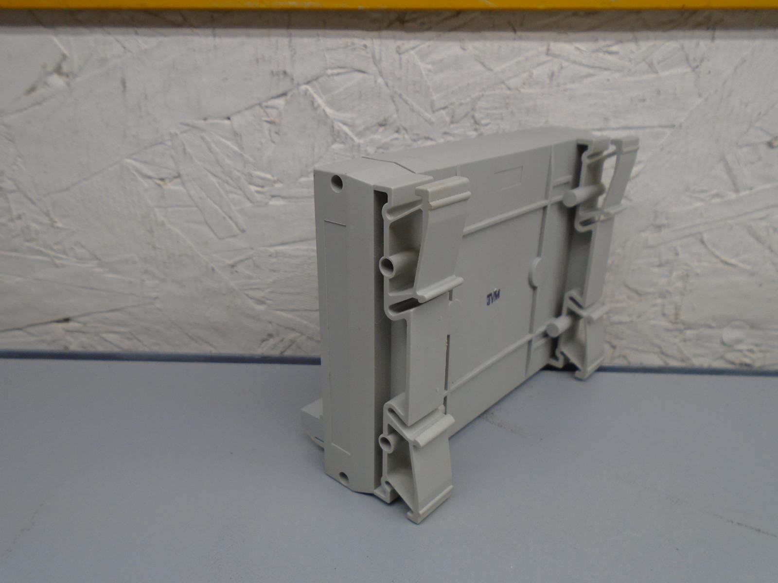 1492-IFM20F Allen Bradley SLC 500 Breakout Block 1492IFM20F W380