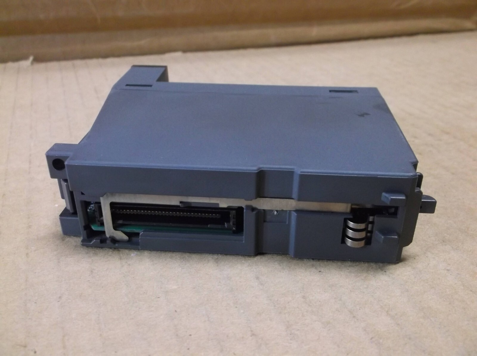 QY50 Mitsubishi PLC 16 Point DC Output Module Card