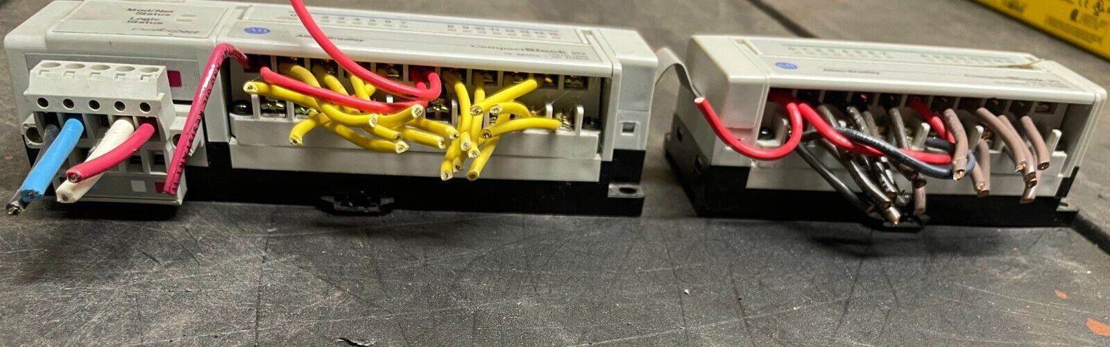 Allen Bradley Compact block I/O 1791d-OV16PX D, 1791D-16V0 D