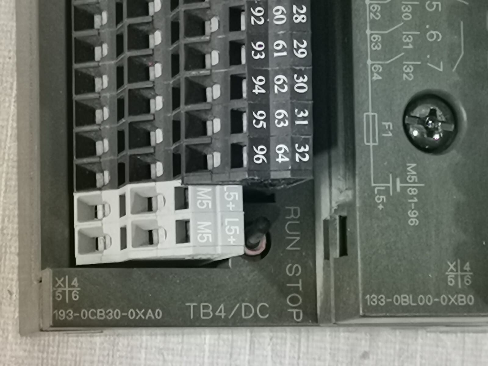 Siemens ET200B-16DI/16DO PLC Module Lot 2