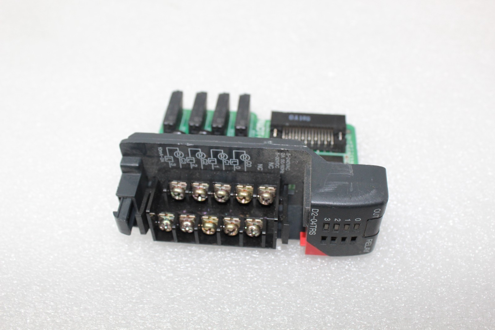 Automation Direct D2-04TRS 4 Point Isolated Relay Output Module