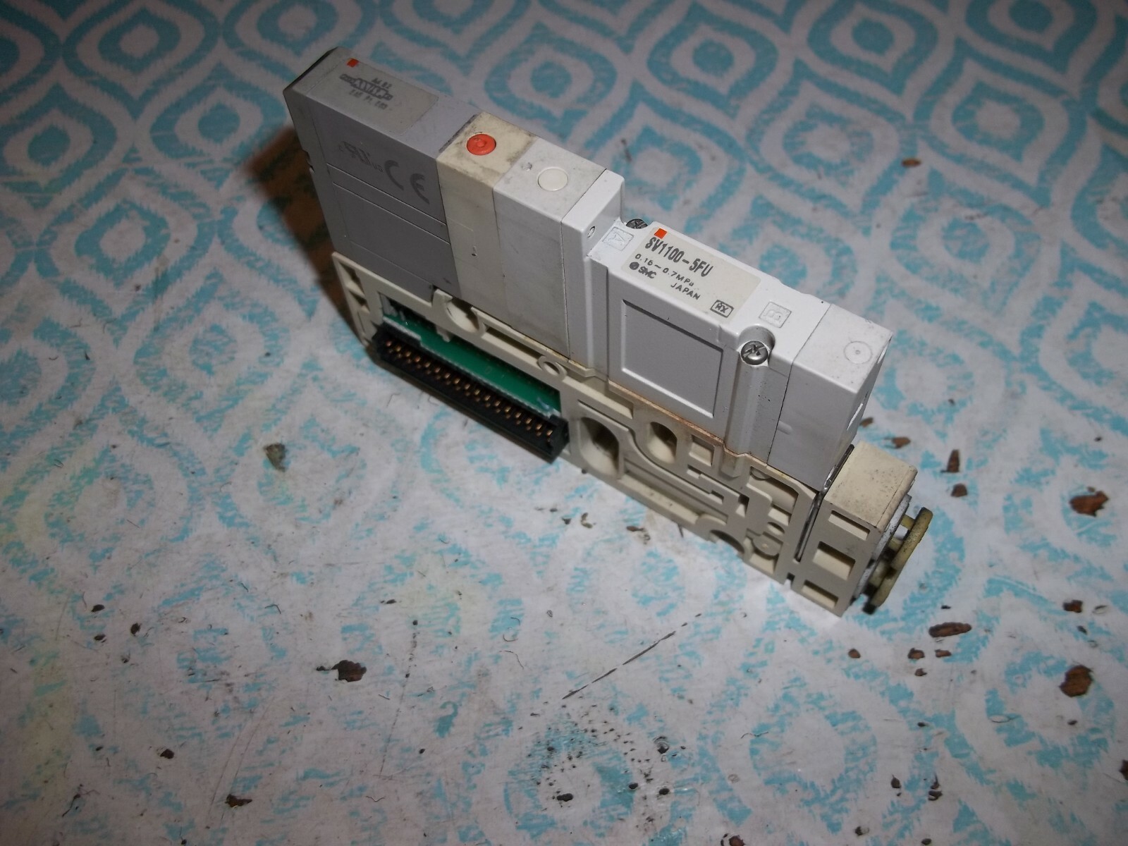 SMC SV1100-5FU Pneumatic Solenoid Valve MODULE (DR3D2)