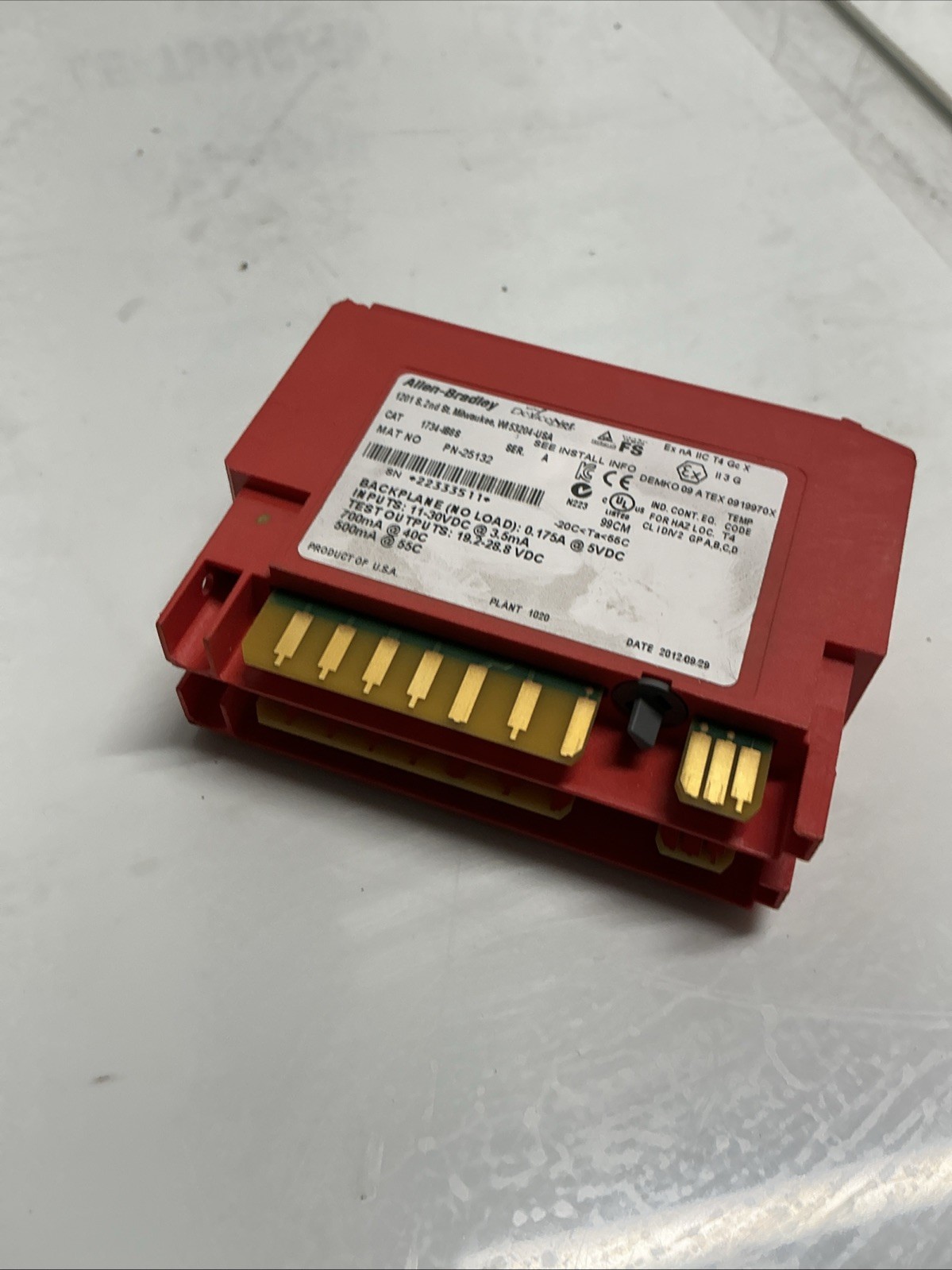 Allen Bradley 1734-IB8S SER A Input Module Y-877