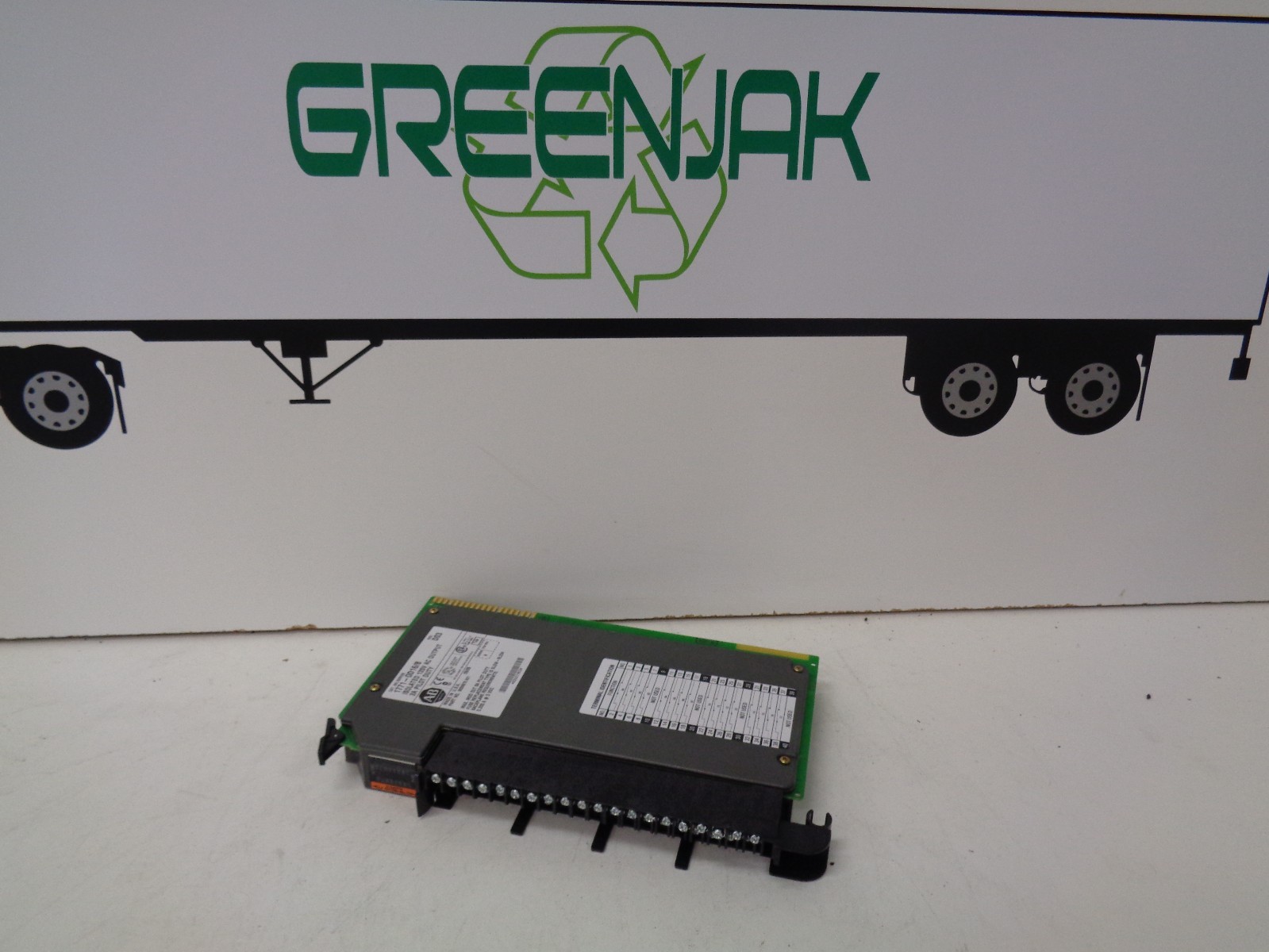 ALLEN-BRADLEY 1771-OD16/B REV. D03 120V AC OUTPUT MODULE – USED – FREE SHIPPING