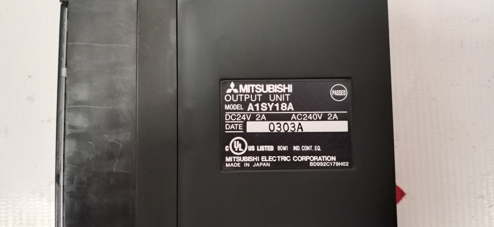 Mitsubishi A1SY18A Output Unit DC 24V 2A MEC-37AV-0