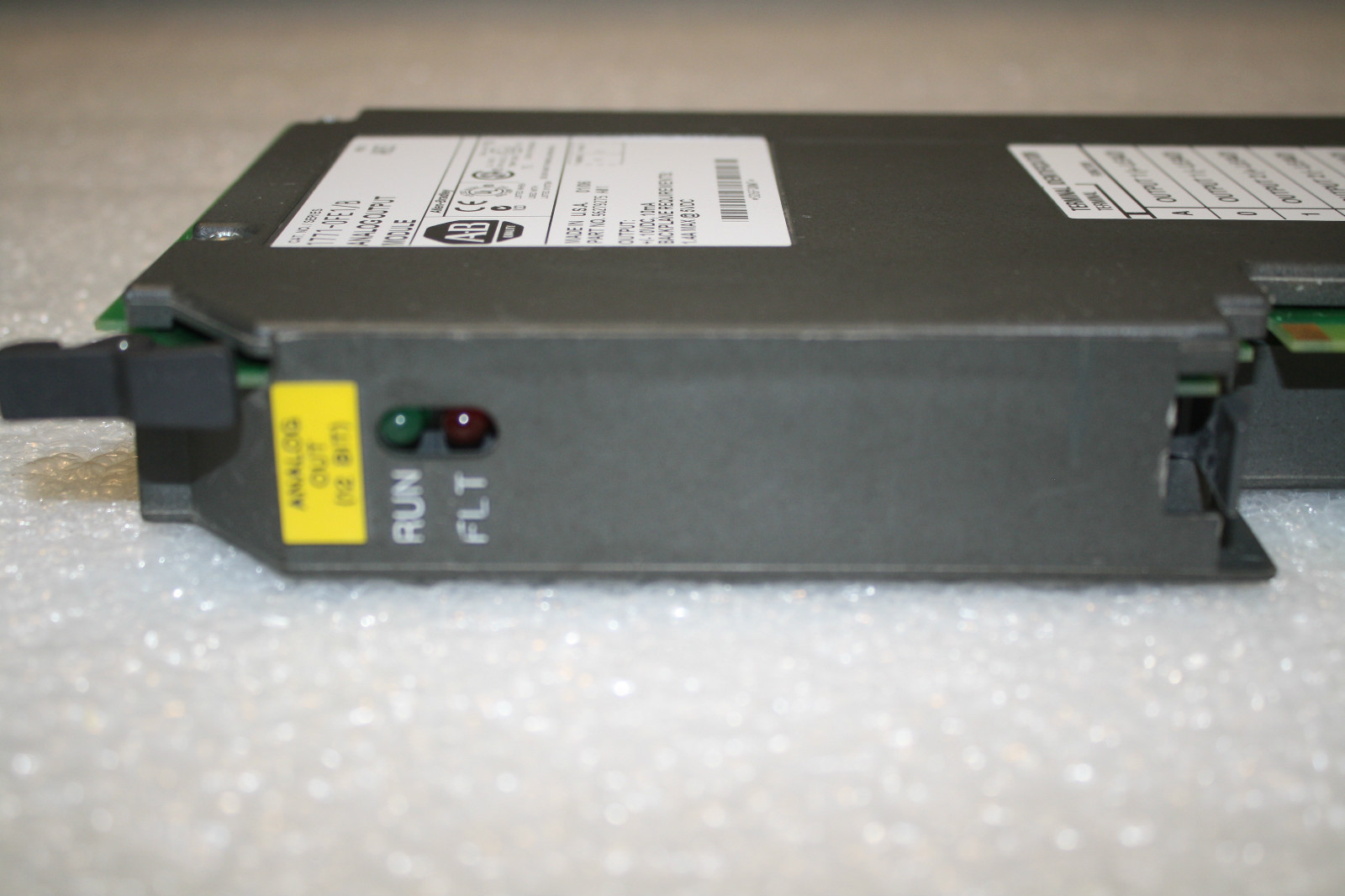 ALLEN BRADLEY 1771-OFE1 ANALOG OUTPUT MODULE, OUTPUT +/- 10 VDC, 10 MA, USED