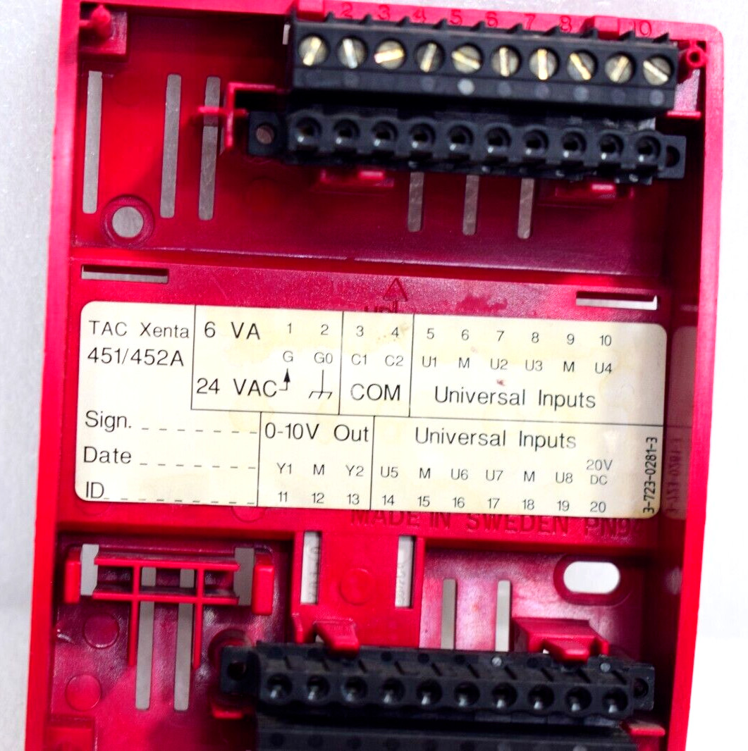 TAC XENTA 451/452A UNIVERSAL INPUT AND ANALOG OUTPUT MODULE BASE