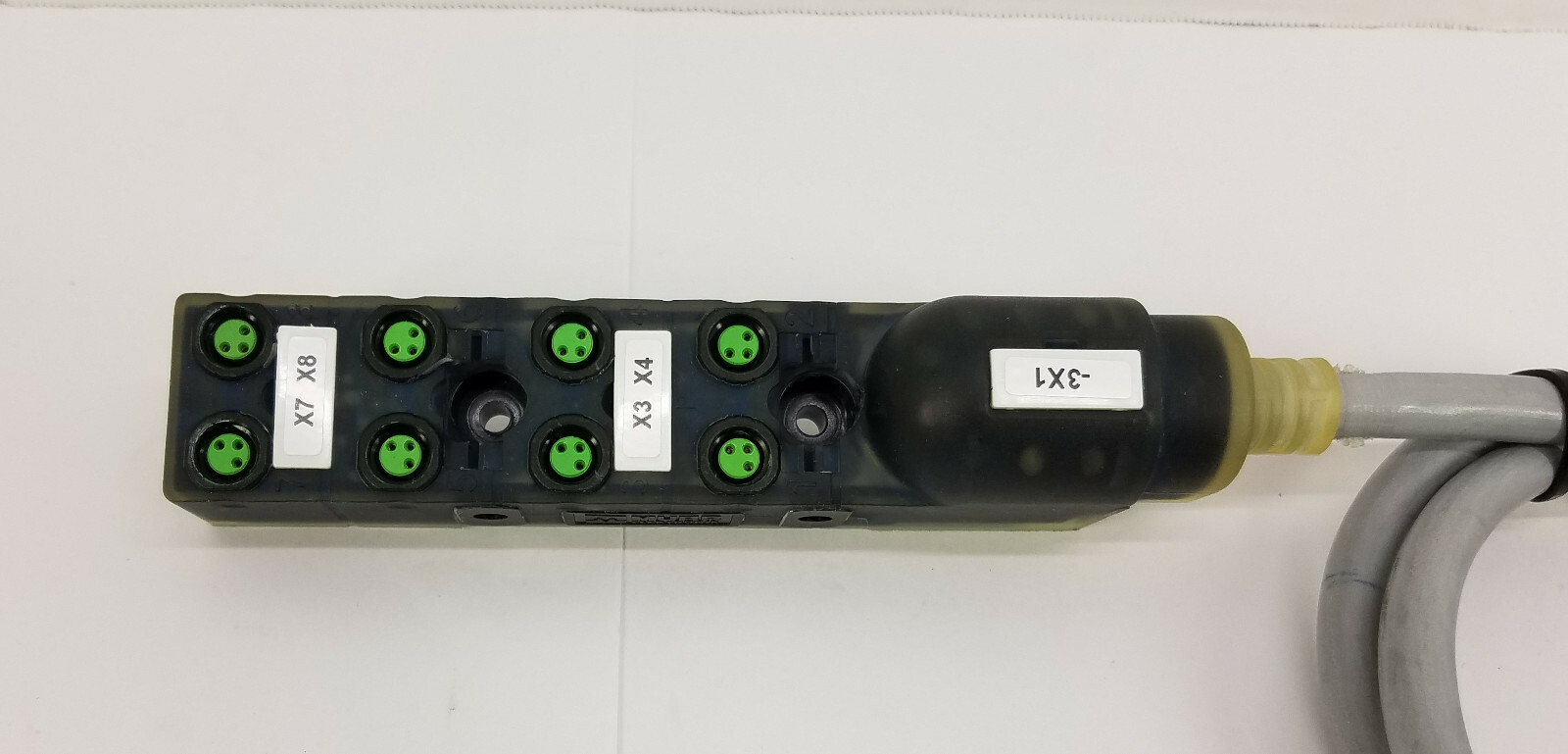 MURR Elektronik Exact8 8000-88010-3590500 – 8XM8 3-Pole Molded Distribution Box