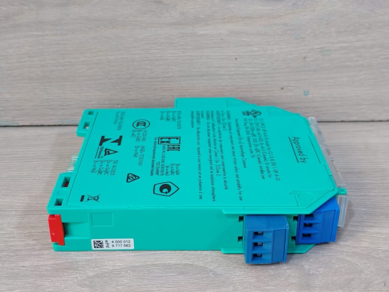 Pepperl+Fuchs KFD2-VR4-EX1.26 Voltage Repeater 70107327-New Without Box