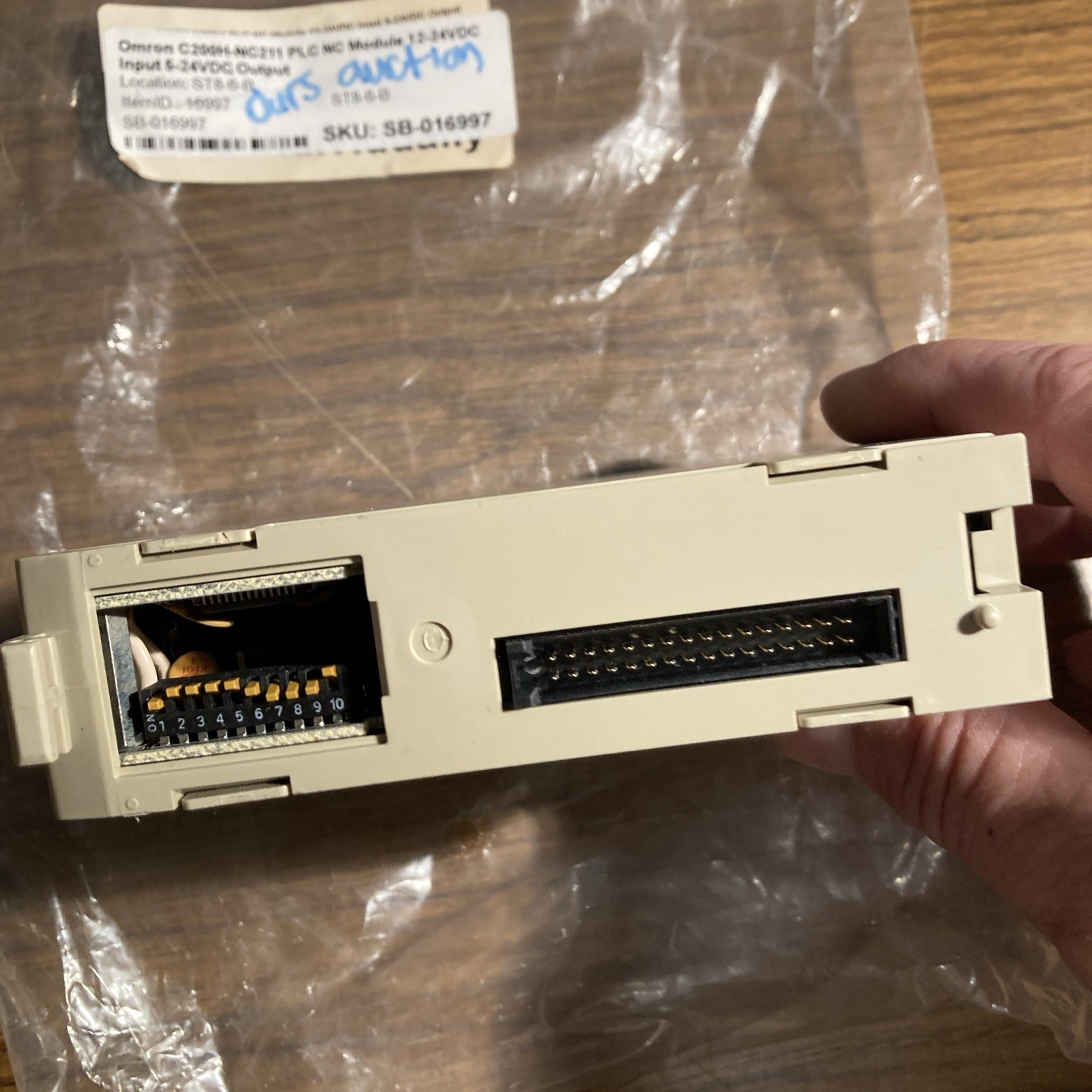 OMRON C200H-NC211 Plc NC Module 12-24VDC Input 5-24DC Output