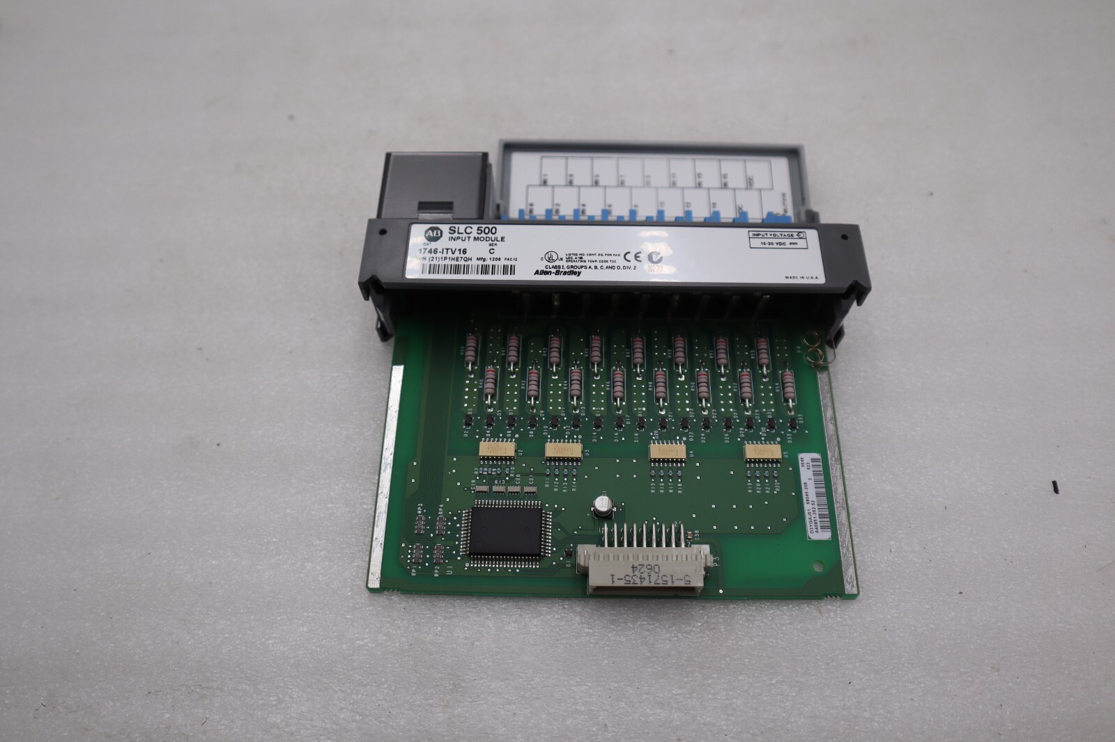 New Open Box ALLEN BRADLEY 1746-ITV16 SER C SLC 500 16 point Input Module H533A