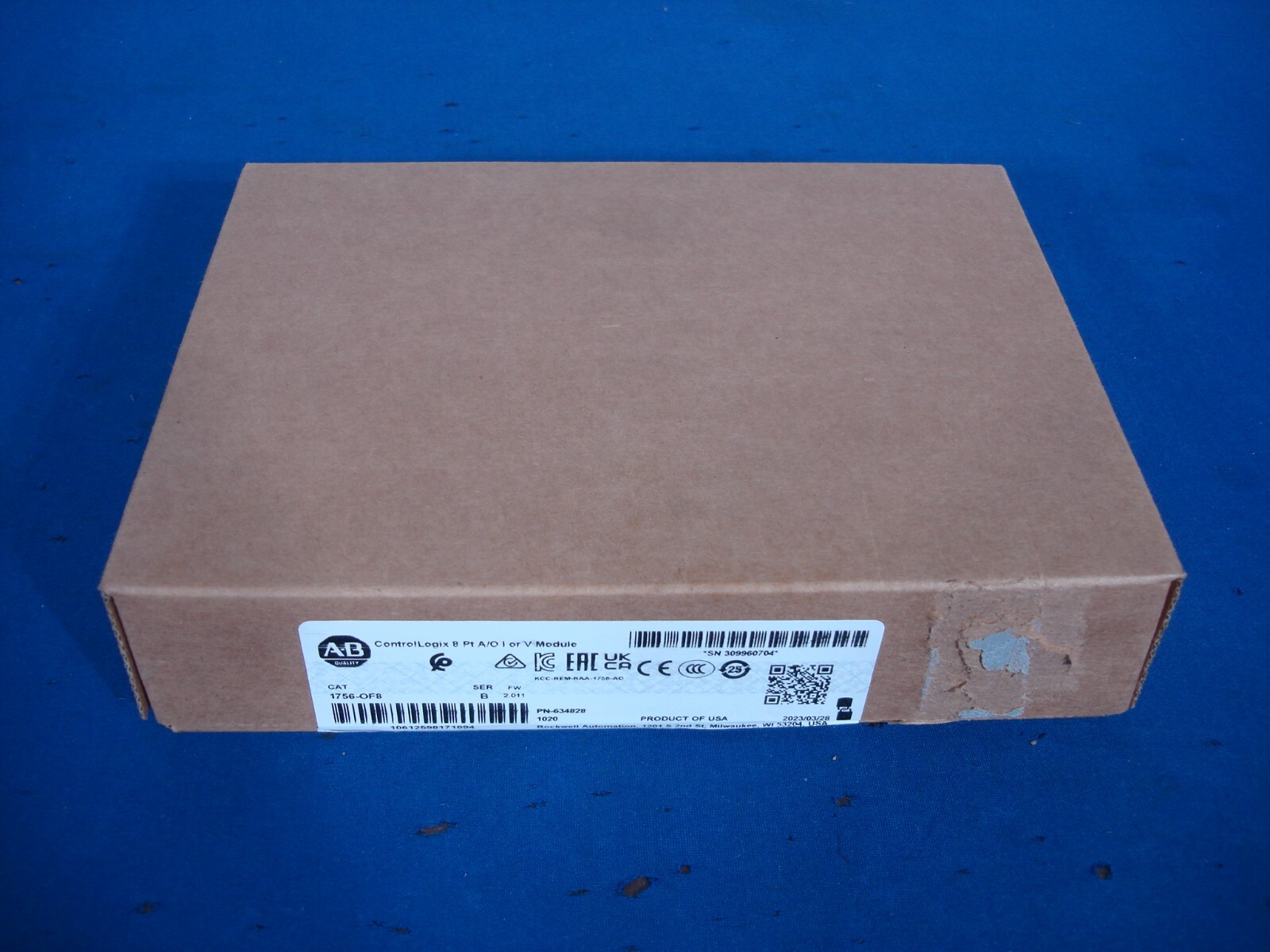 Allen Bradley ControlLogix 8 Pt A/O 1756-OF8 Ser B MFG 2023 2.011