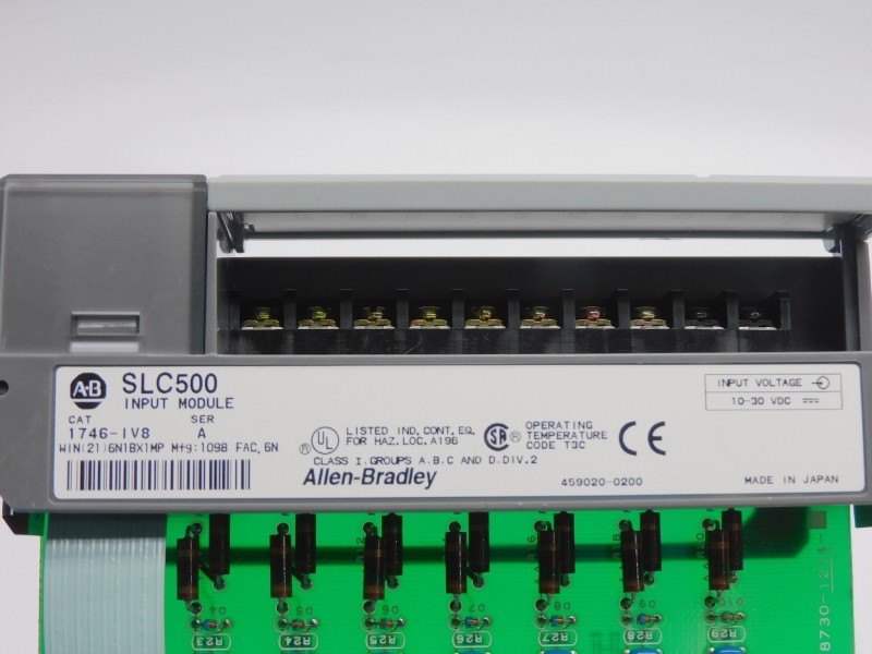 ALLEN BRADLEY 1746-IV8 SER. A 10-30VDC UNMP