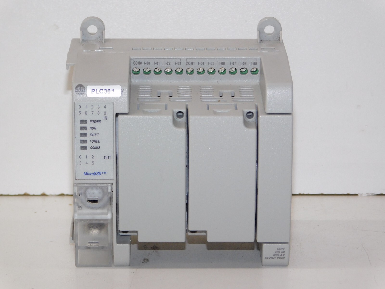 Allen Bradley 2080-LC30-16QWB Micro830 Controller I/O Module Rockwell Automation
