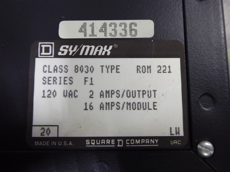 USED Square D 8030 ROM-221 SY/MAX Output Module Series F1
