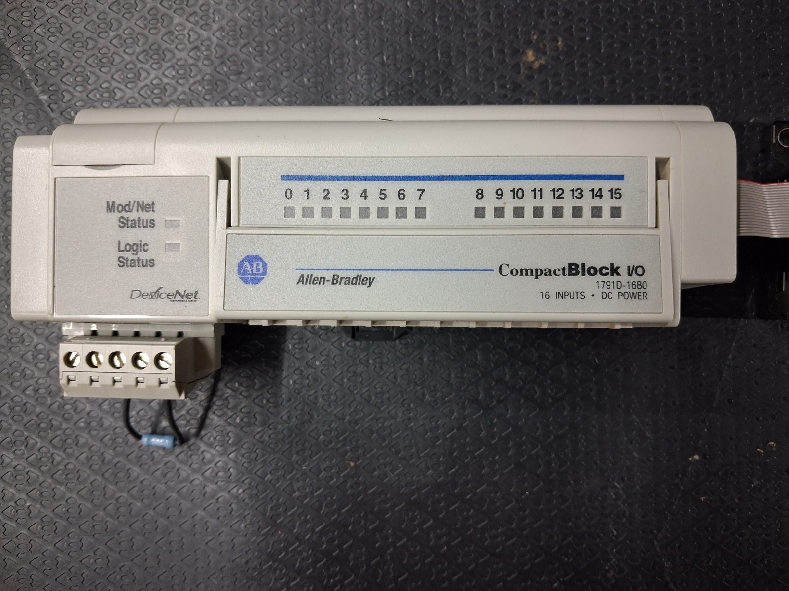 Allen-Bradley 1791D-16B0 Compact Block I/O with 1791D-OB16PX
