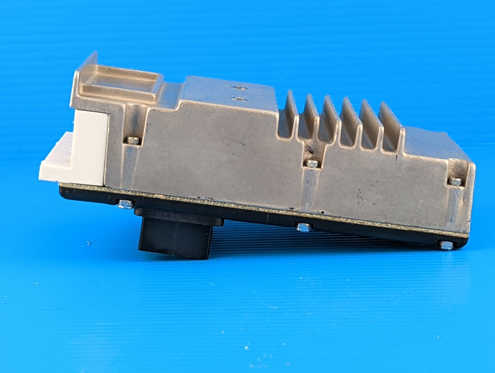 REMANUFACTURED Schneider Modicon AS-B550 Output Module, 15A, ASB550