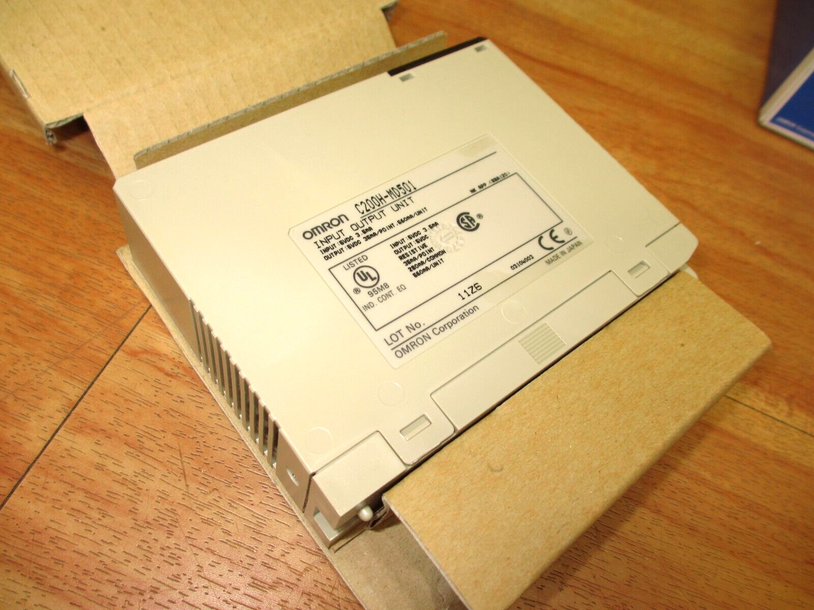 Omron C200H-MD501 *NEW* Input Output Unit Module SYSMAC PLC **USA SHIP**