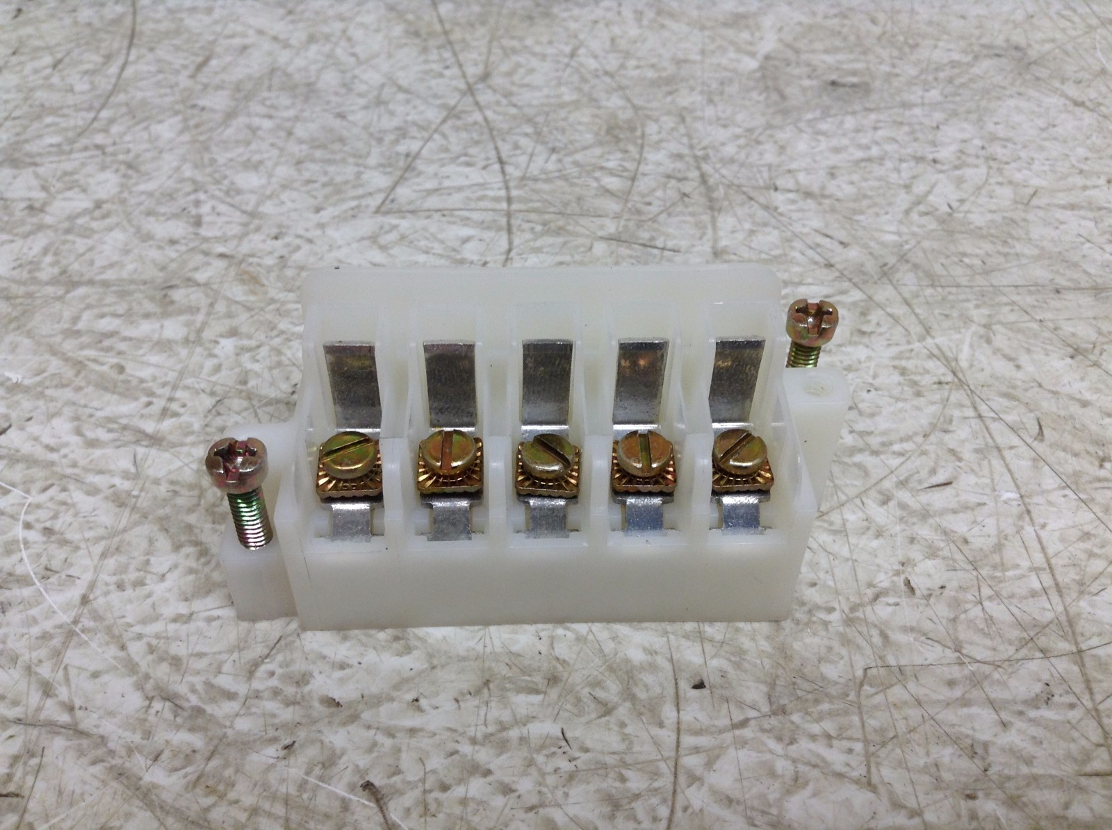 Allen Bradley 1492-EC White Wire Terminal Block 1492EC Lot of 8