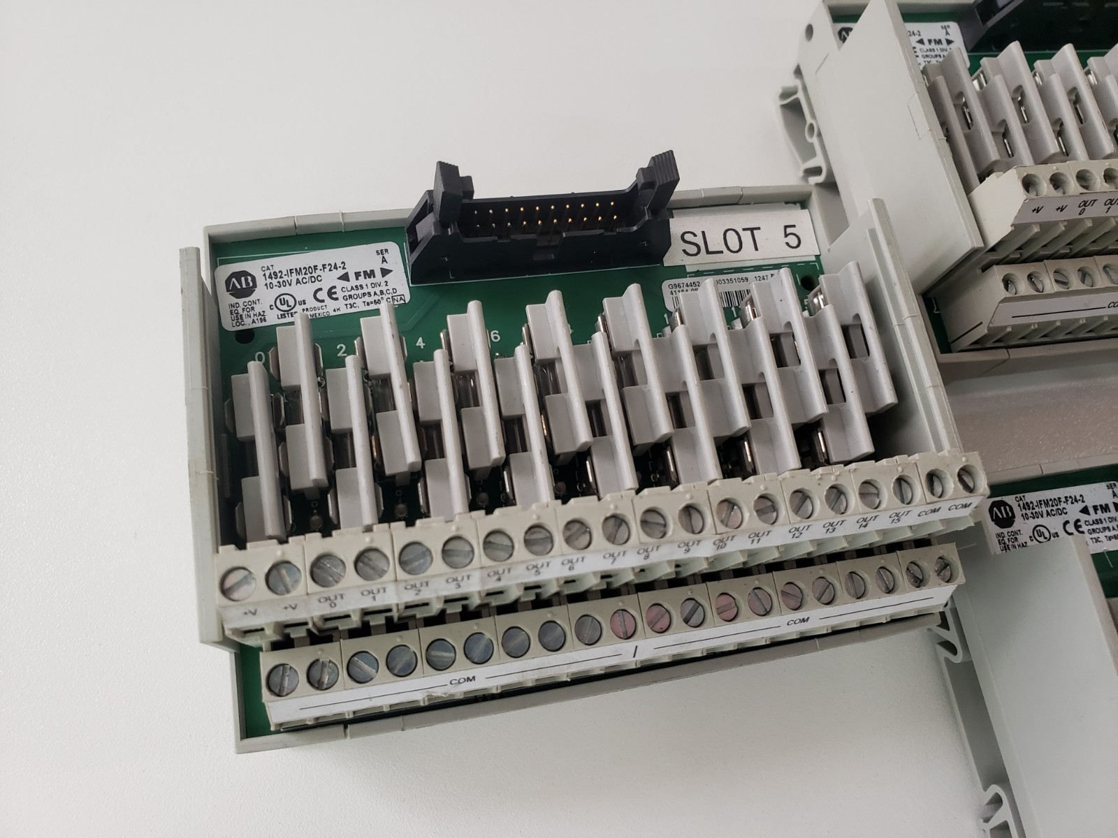 LOT of 3 – Allen-Bradley 1492-IFM20F-F24-2 Ser. A Interface Module
