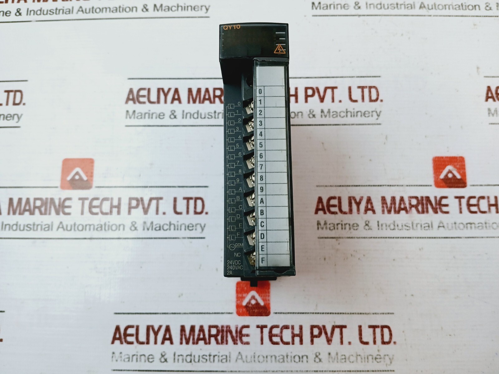 MITSUBISHI QY10 MELSEC-Q Output Unit 24VDC 2A