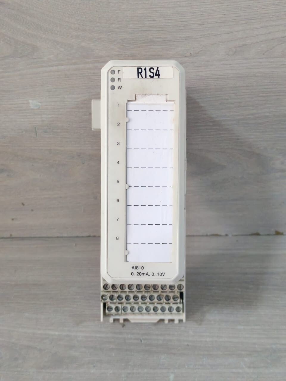 ABB AI810 3BSE008516R1 PR;X ANALOG INPUT WITH BASE TU810V1 3BSE013230R1 PR;G
