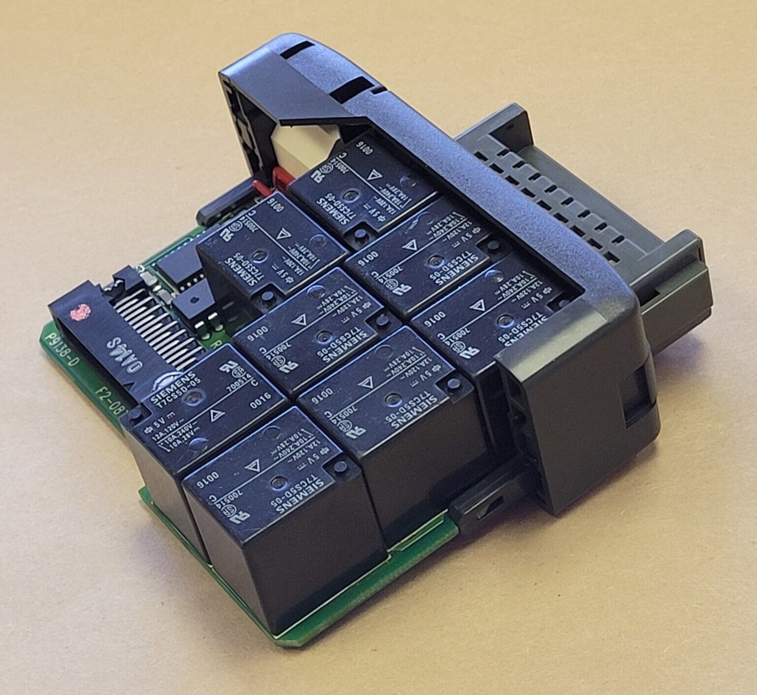 FACTS ENGINEERING F2-08TRS OUTPUT MODULE, BOARD P9138-D F2-08TR-1