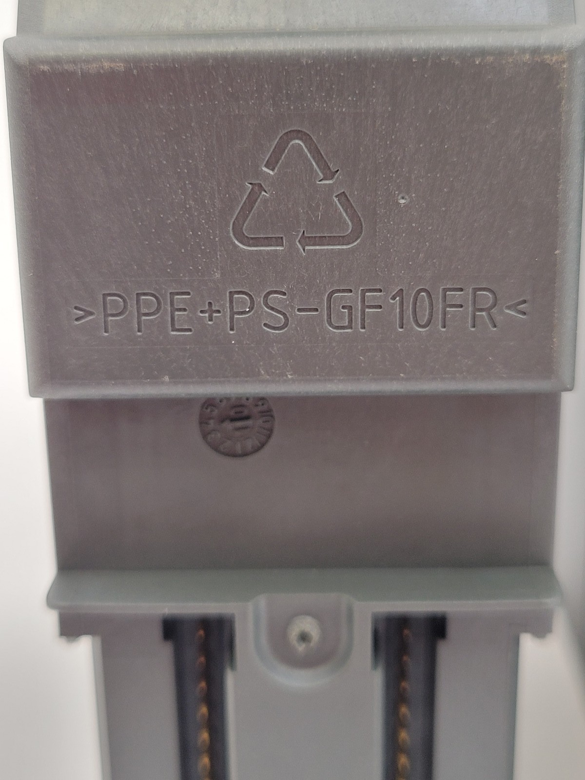 2 PC Siemens 6ES7331-7PF01-0AB0 Analog Input module 8 Analog 2-4 Wire