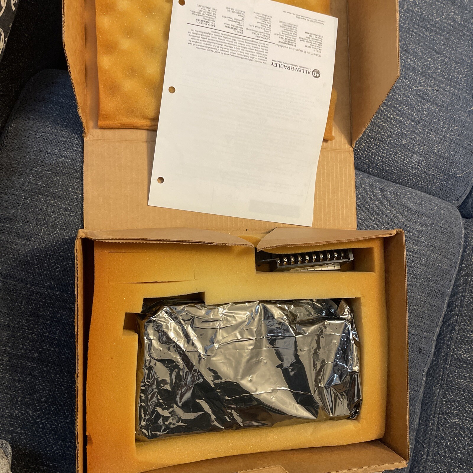 NEW Allen-Bradley 1771-OFE2 B Analog Output Module
