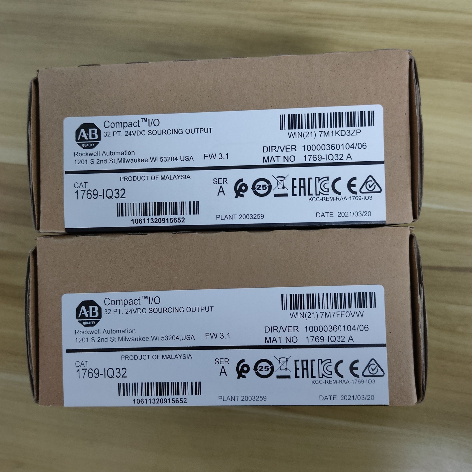 AB 1769-IQ32 SER A CompactLogix 24VDC Input Module New Factory Sealed TX Stock
