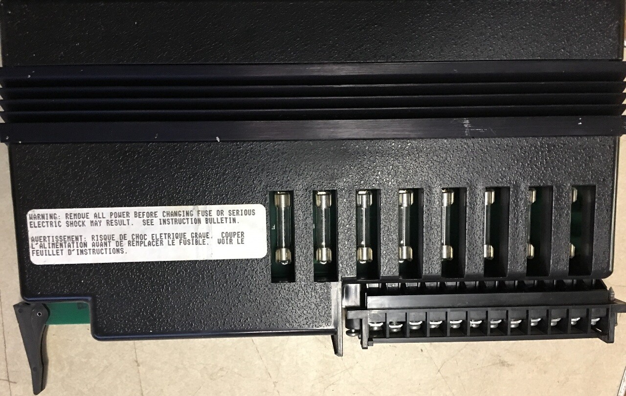Square D Sy/Max Output Module HOM-241 Series B
