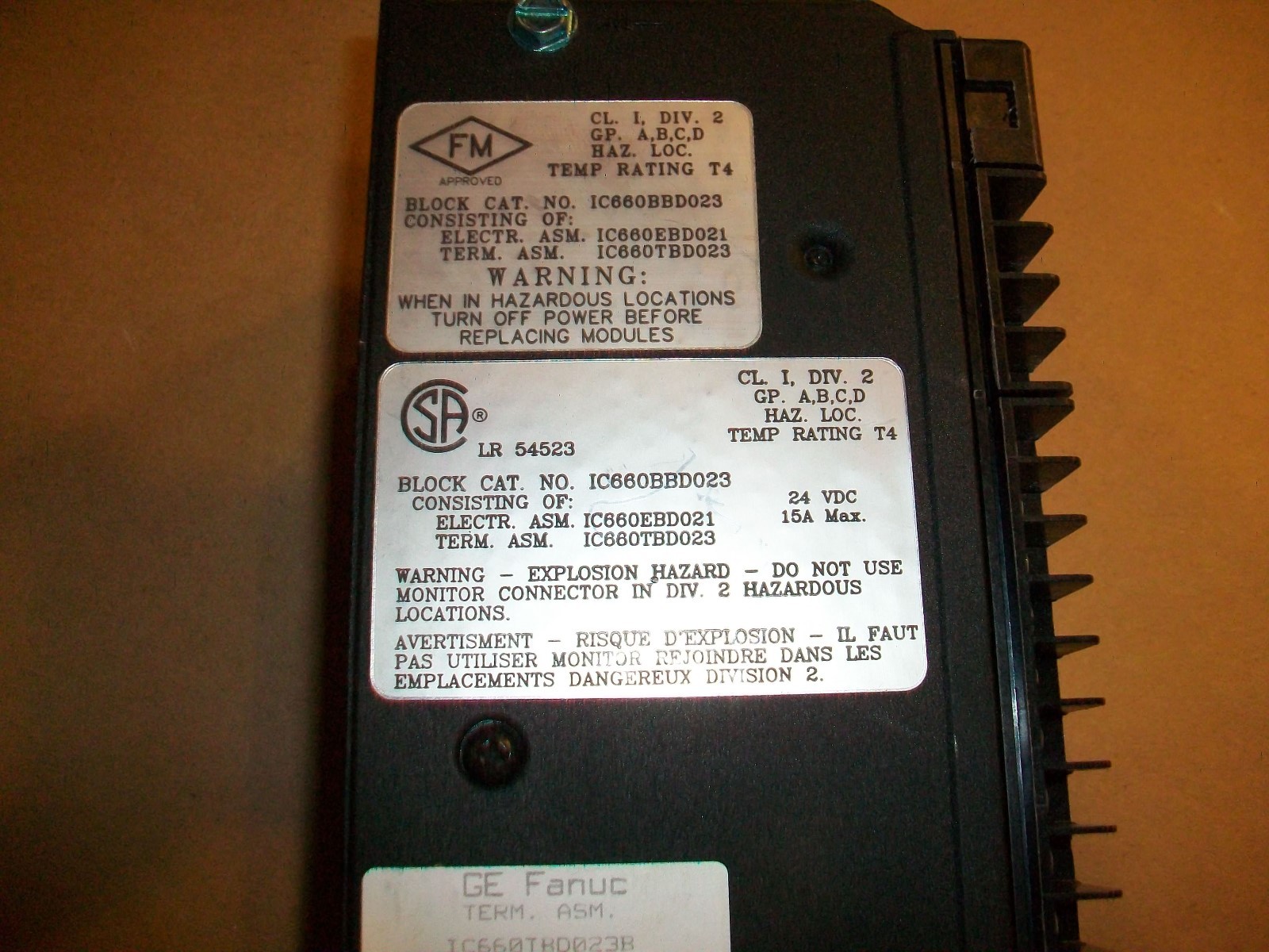 GE Fanuc Genius I/O Module IC660BBD021 24VDC SINK