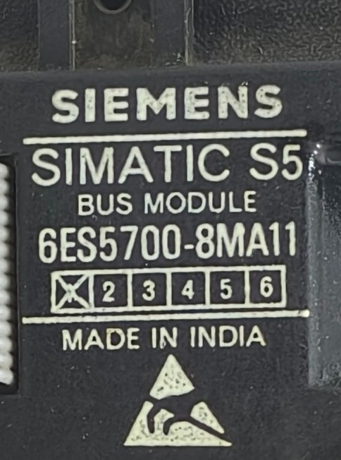 Siemens SIMATIC S5 6ES5700-8MA11 PLC Input Output Bus Module
