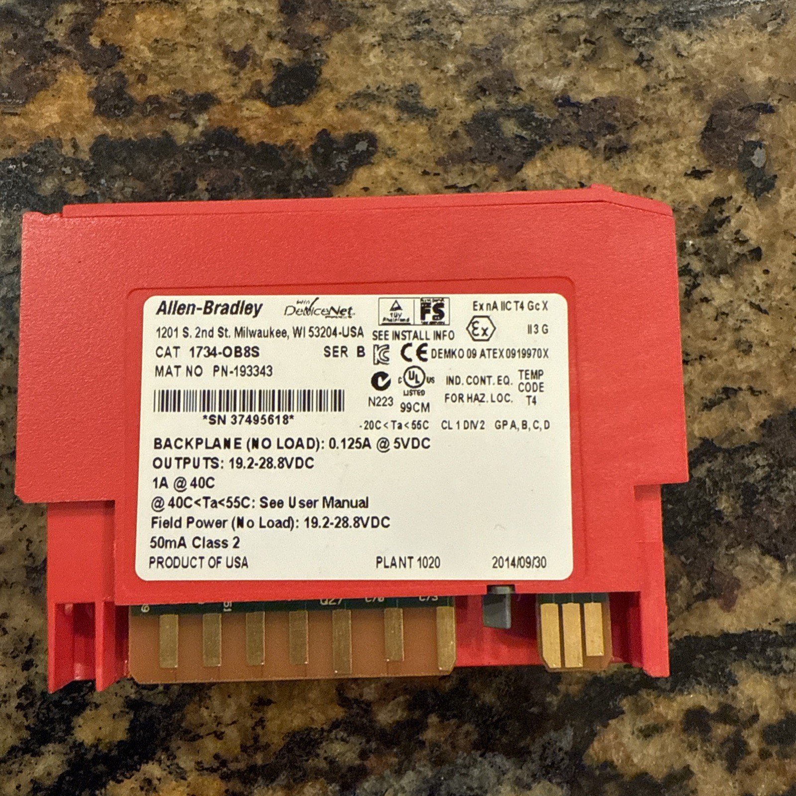 Allen-Bradley 1734-OB8S POINT Guard I/O Safety Module, Ser B
