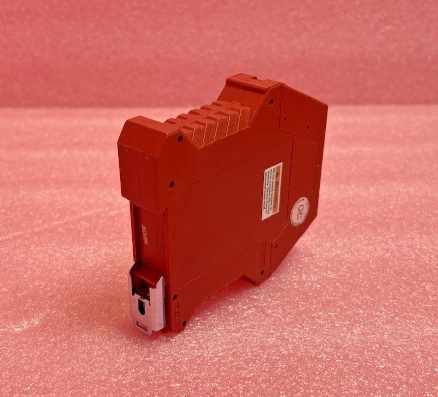 ALLEN BRADLEY CAT. NUMBER 440R-B23020 MODEL MSRST 24VAC/DC SERIES C