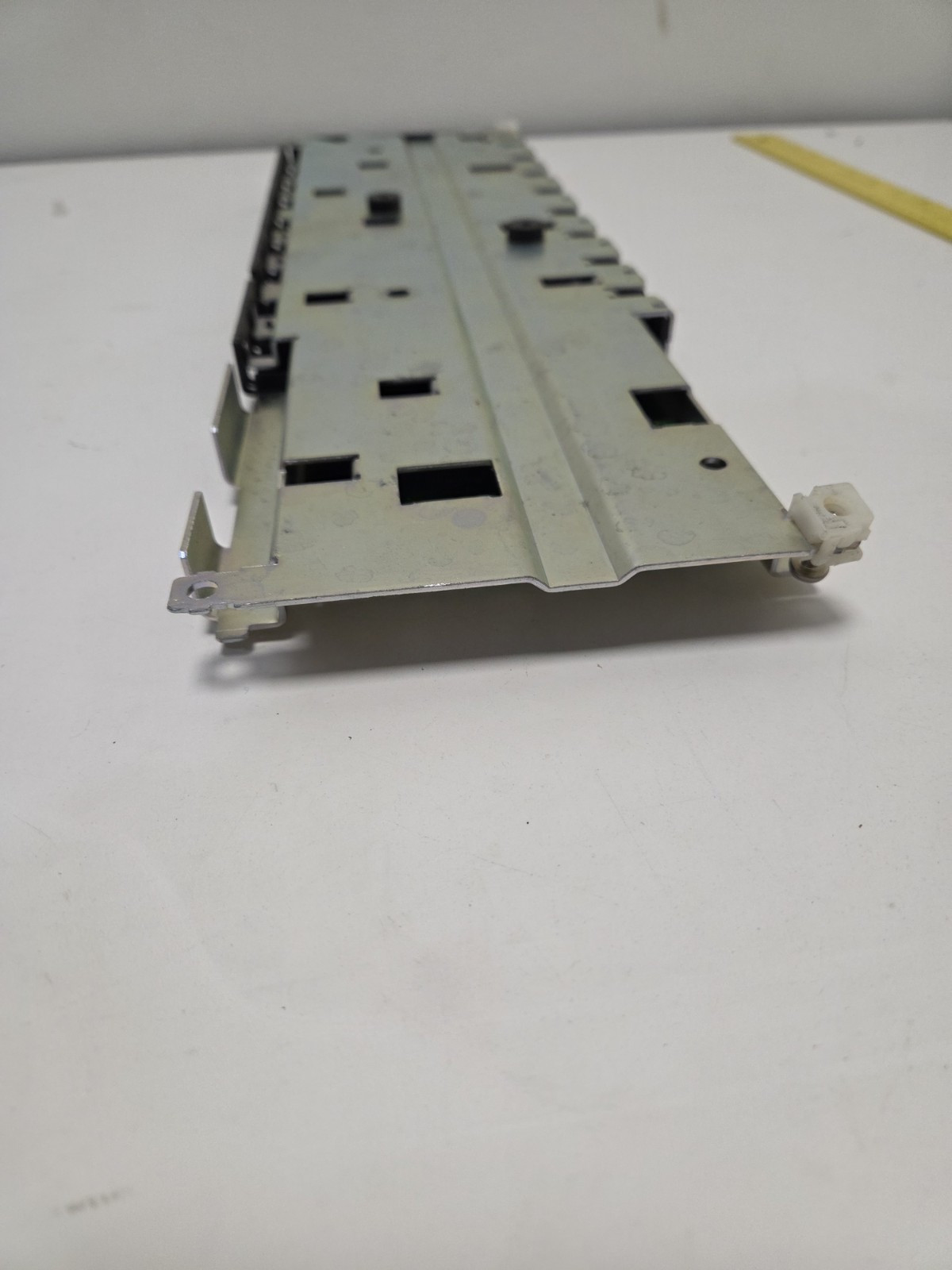 Omron CS1W-BC083 PLC Backplane (Missing Front Cover)