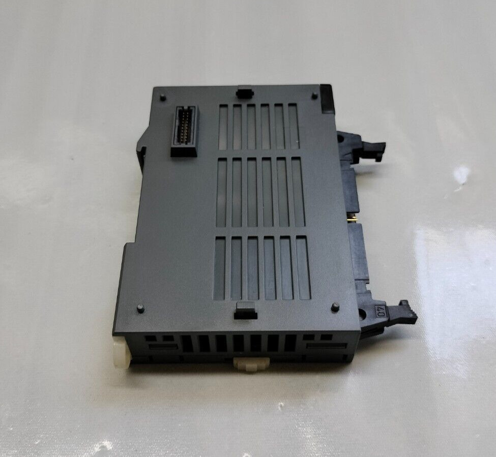LS XBE-DC32A XBEDC32A Programmable Logic Controller Module DC24V 4mA