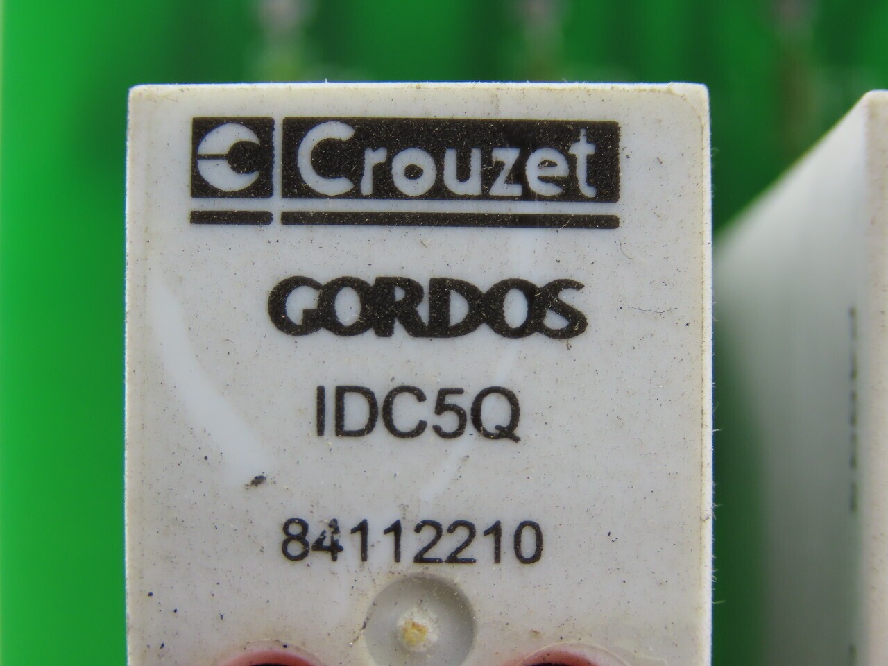 Crouzet 57-464 IDC5BQ 6 Channel I/O Chassis With 6 30VDC Output I/O Modules