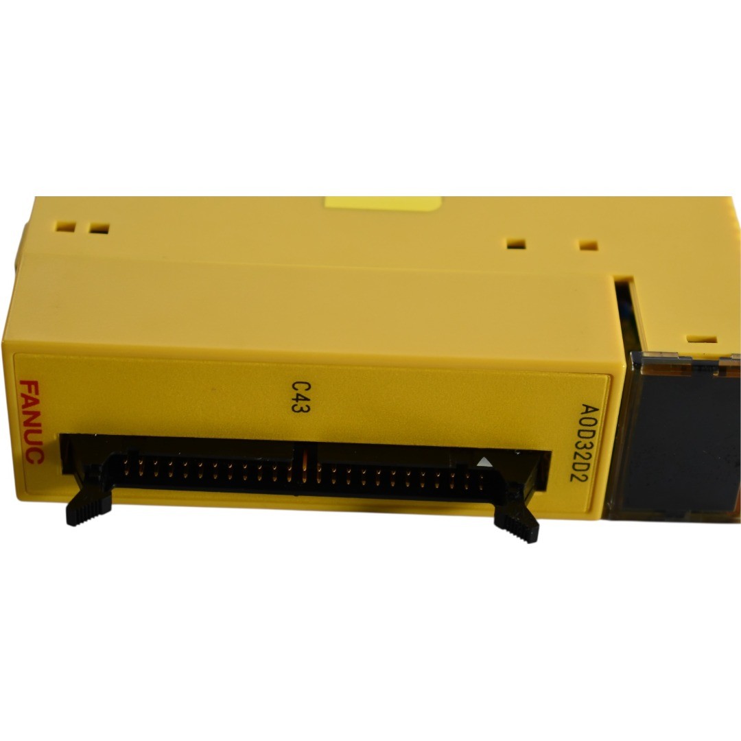 Fanuc A0D32D2 A03B-0807-C167-R 32Pt DC Output Module