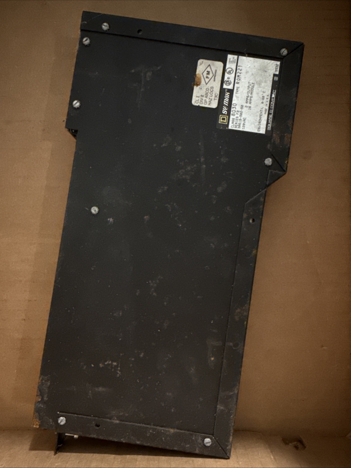 Square D SY/MAX Class 8030 Type ROM221 120 VAC Output Module Parts
